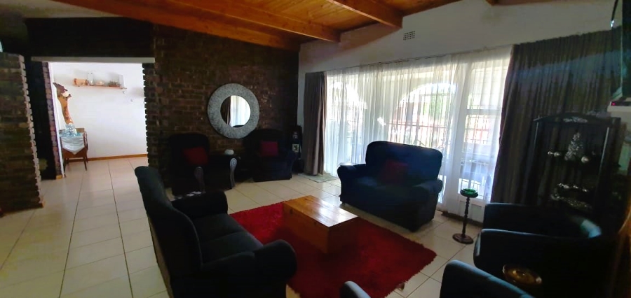 3 Bedroom Property for Sale in Koffiefontein Free State